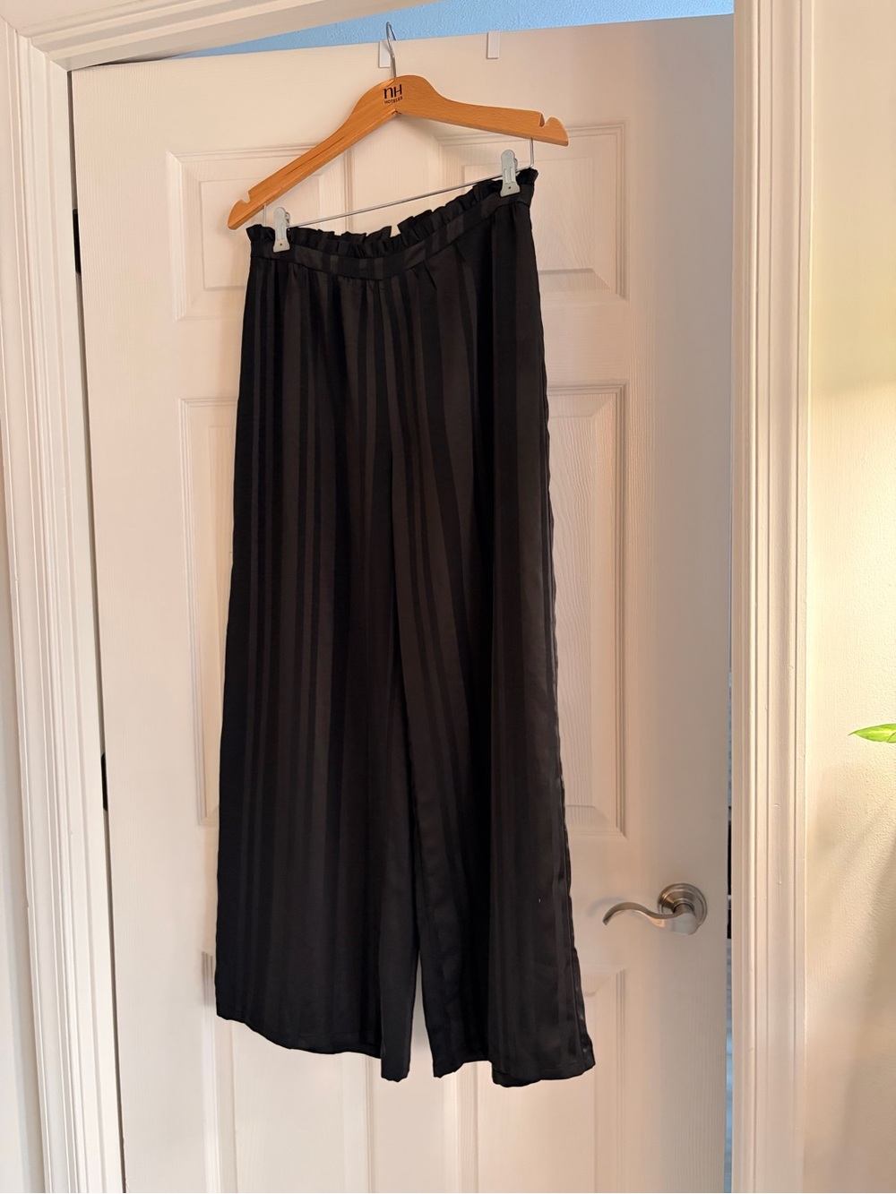Lulu's Black Silk Pane Wide-Leg Pants